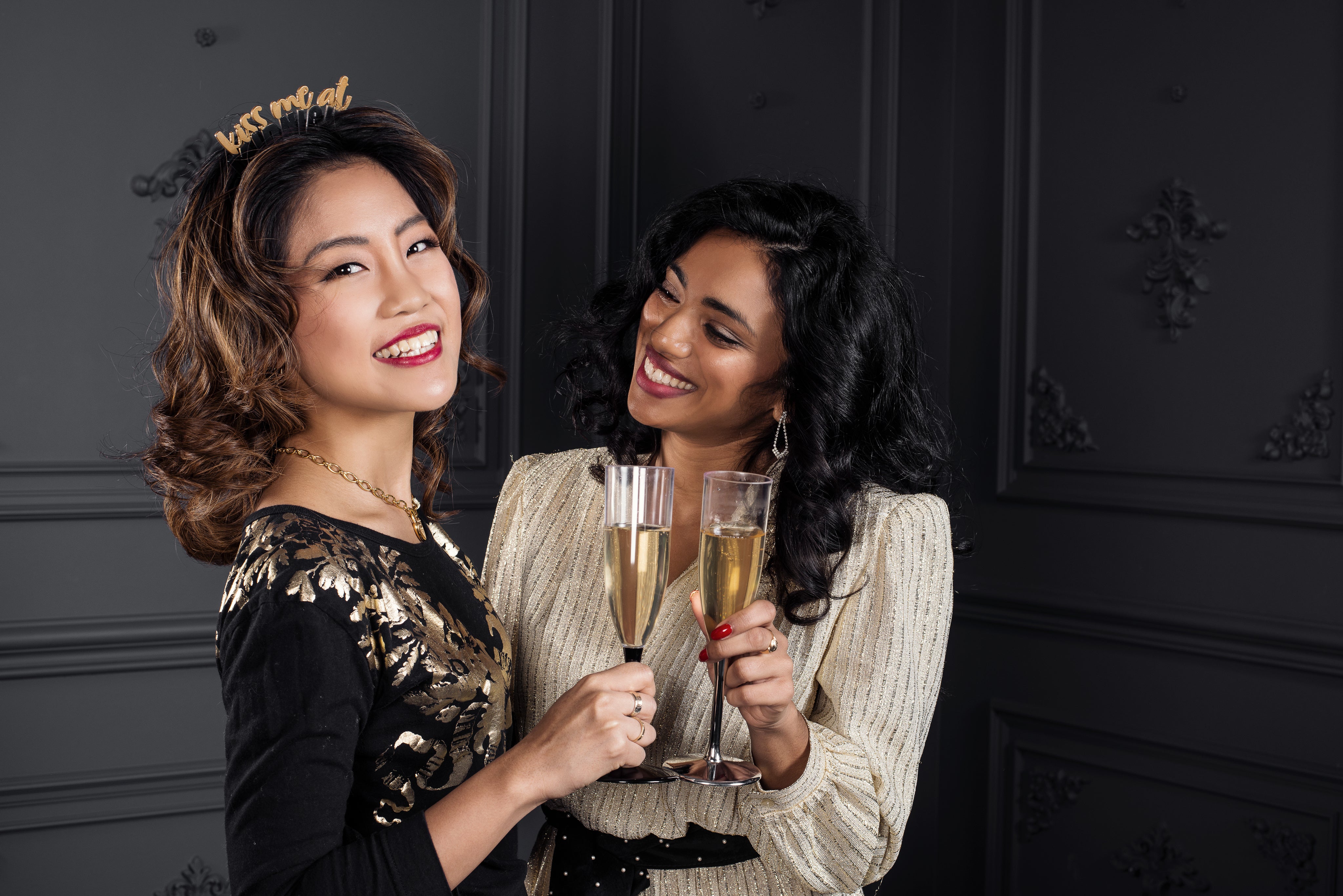files/smiles-and-cheers-among-women.jpg